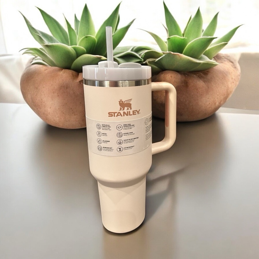 NWT Stanley Cream W Rose Accent Insulated Tumbler